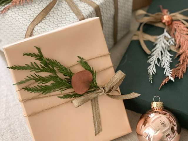 Beautiful simple minimalistic gift wrapping style